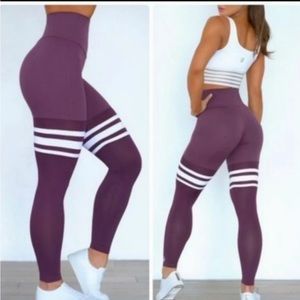 2** bombshell leggings both M